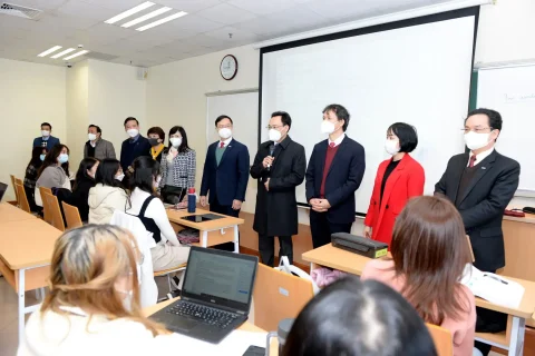 a3a8103f-565e-452c-b69e-1f1c7e0efb06