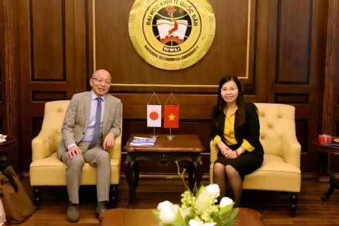 a5ade656-668b-474b-9ade-f0d0fac75979