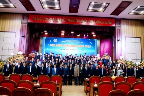 a85c3e9e-a785-4857-b16f-1e06628ba984