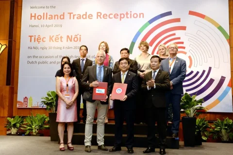 aa5c5900-0637-49bd-8338-404ee82da988