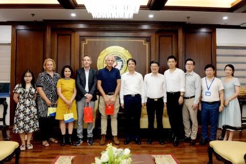 ac0ea1a3-a920-4358-8eb5-8b0d8a8915a9