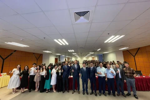 af04290f-9bdb-49ae-8102-6b5d11d4a065