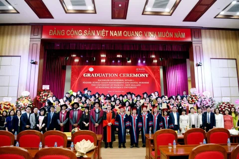 b0db53b8-232c-423f-9854-d3895736af74