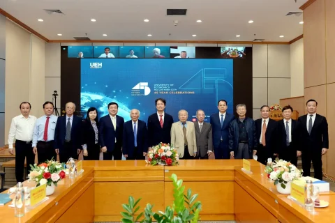 b1fe0c49-2cbe-45a6-b756-6450412df413