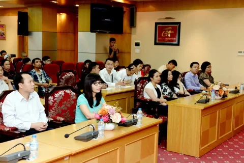 b25d66a6-0811-46f3-a5e4-7c11699956b9