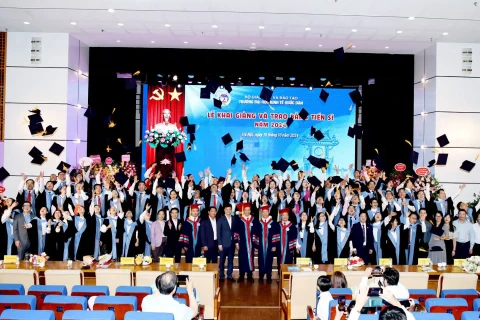 b60efc78-43e6-406e-ae12-493017b86d42