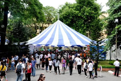 b6e56241-3eac-4fb4-9dce-ee785b46eefd