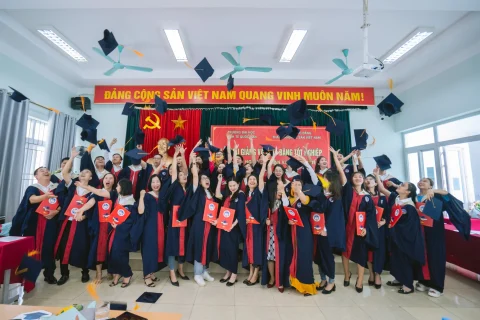 b8f43b66-ebc9-4b26-a873-0aa48c54d79a