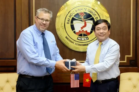 b992fc78-c413-4c05-9f8f-36451f5c96c9