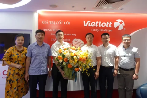 bb8a1369-39bd-4c52-a807-d5e12e70c649