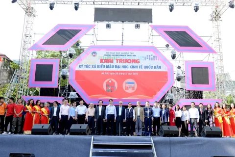 c0e3d1a2-baf4-43a7-b853-26642760e3bf