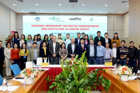 c1502465-bf02-499b-93ec-502867221250