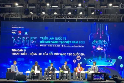 c5e00139-19ad-4b67-adde-cdec0d190a35