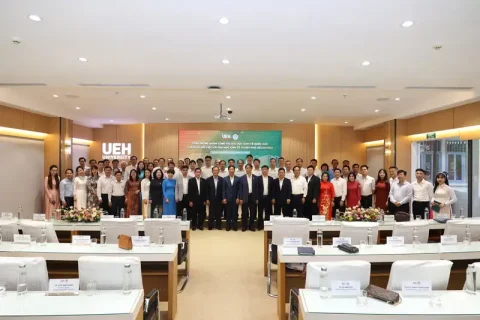 cc961e11-faf6-4628-8127-2bbb081e6a2c