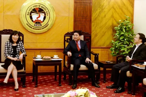 cfcce041-4c5f-4105-9dcc-25801740c214