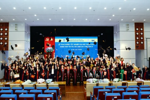 d1a2be72-74cc-400c-bf8a-37a07746ae22