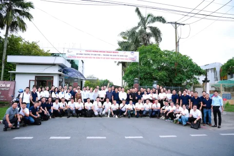 d2963e08-c49c-4f60-acbb-97432c0d76dc