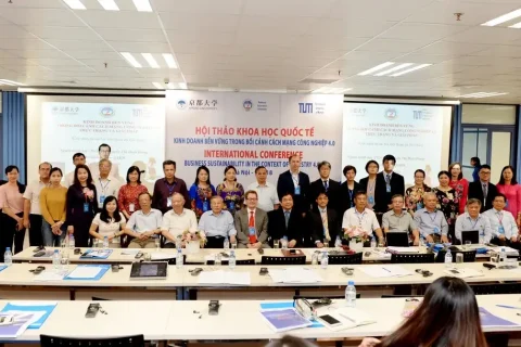 d3a896ff-2d0e-4d1a-b4f6-687ee4967755