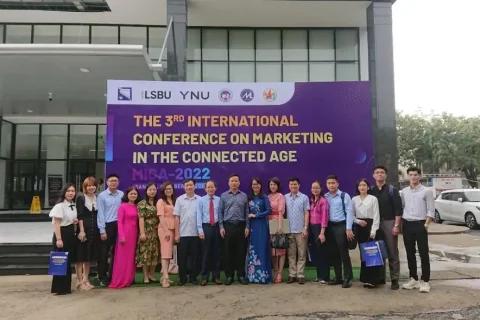 d58c7dbf-205b-40db-87b5-9438c27c531b