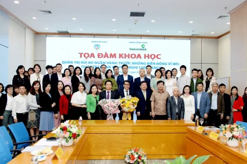 da3291ec-6b67-405c-a75e-6a8f89354d2c