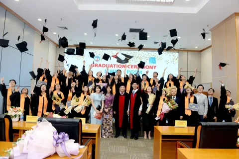 e7da8aa8-71eb-4d6f-bc25-9daaa099136b