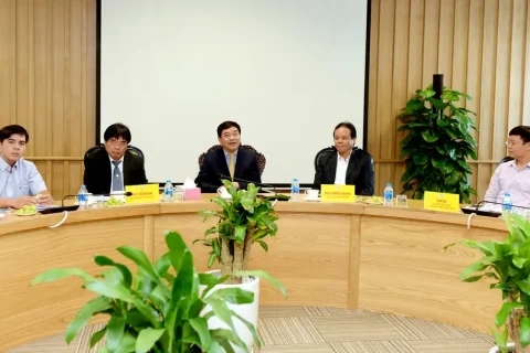 e8acb576-6341-4317-92e0-3b2ea299480a