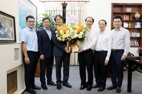 efabd093-6ba4-4ac1-b759-93e883dcb0b7