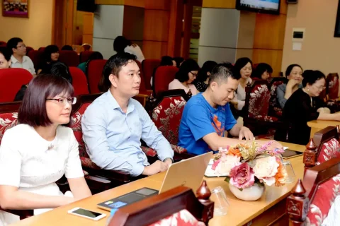 f0681895-b3d6-4d04-9b7c-7be60bd6818e