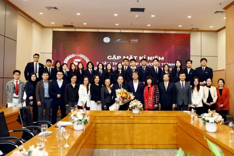 f155dd3f-8282-48b5-afc2-005d94715826