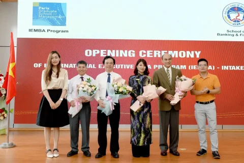 fcedb9d8-d693-4bd3-a163-c867ff25f2cf