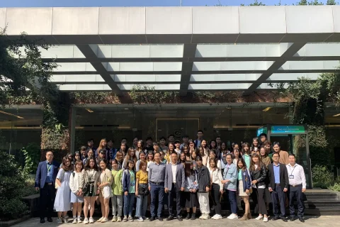 3e469cb6-67b3-4f91-80a3-b5ba8e31e1af