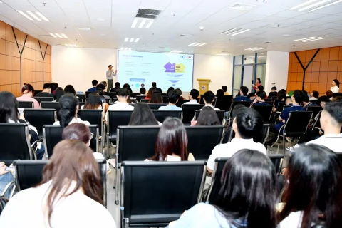 5608fba0-7d3f-496a-9212-fd04b7163af9