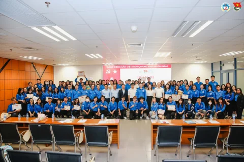 7b8380d2-915c-44f1-af6d-fce1742eb545