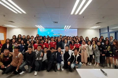 b4b800ce-1528-43f1-b739-e72121b75dbc