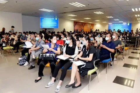 e6b43eeb-3506-46e4-9fd3-0dca317f3bd6