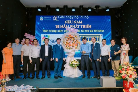 1dabdb20 698d 4d98 B2ba 23939393350e