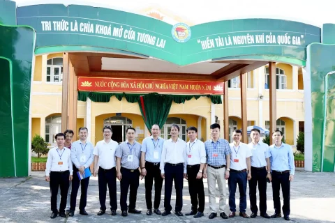 33f7badb Ee2d 4ed2 Bd46 C5166e0b7199