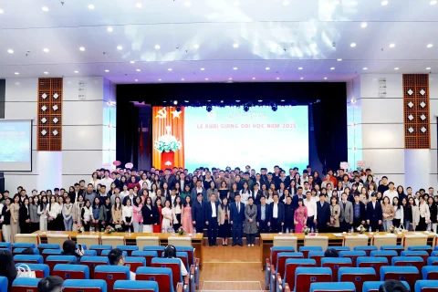 7242c621 84e7 46ae 92d8 4db93242dac2