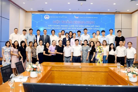 844d54ba C700 40a8 8c22 E1745bf96e06