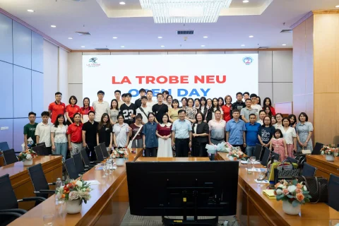 E06e31ec 2eb4 41f5 A659 1aba67464b05