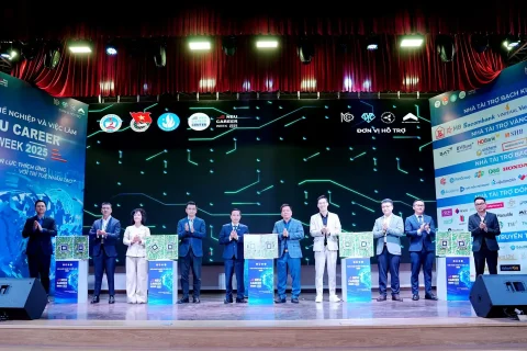 E95c1737 38ec 4f25 9de7 D6dce02bf58a