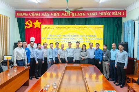 2c4b056d 8209 4f5f 917c D330bb63acfa