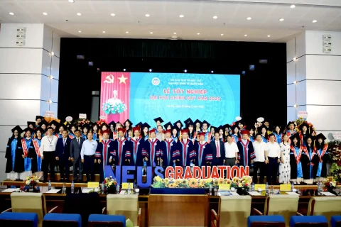 7b404c9a 1a66 4c2c 8649 C8381dd9ad56