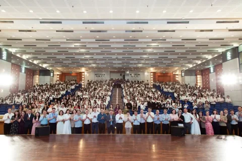 9ffe80fc C8f3 467c 81a8 52c539cb6472