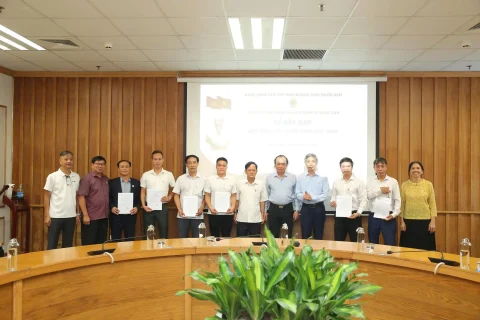 A81c7cc0 3a4c 41c6 Af59 B401c0a56915