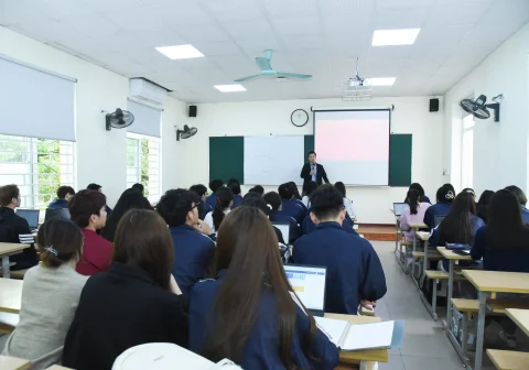 DSC 2685