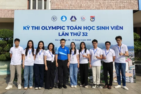 z7719742801676_6aeb9ed9ce5b8b1d31e52b86c5cebd20