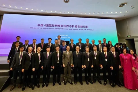 z7726148569615_0bf50b9d1fb6a00f5a005f9cf6b18f18