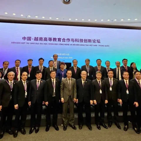 z7726148569615_0bf50b9d1fb6a00f5a005f9cf6b18f18